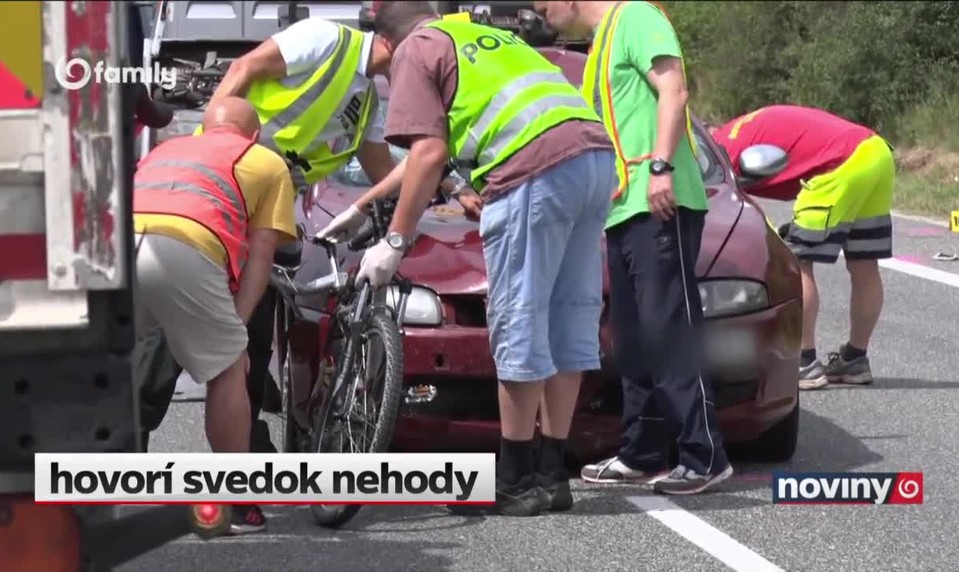 Zrazila dvoch cyklistov