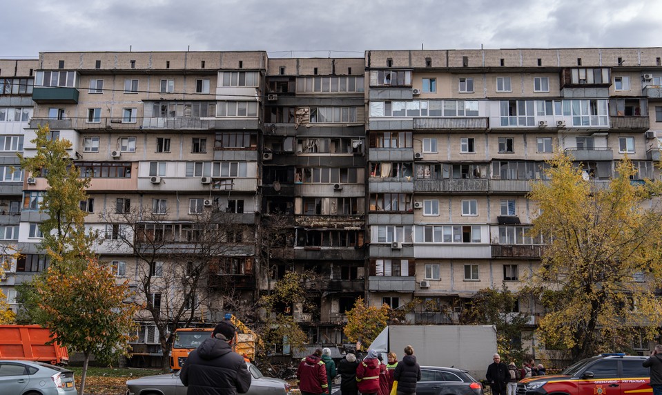 1355. deň na Ukrajine: Útoky zapríčinili výpadky elektriny v ruských pohraničných oblastiach