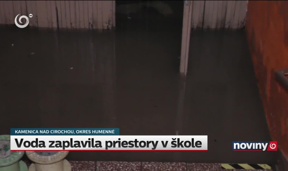 Voda zaplavila priestory v škole