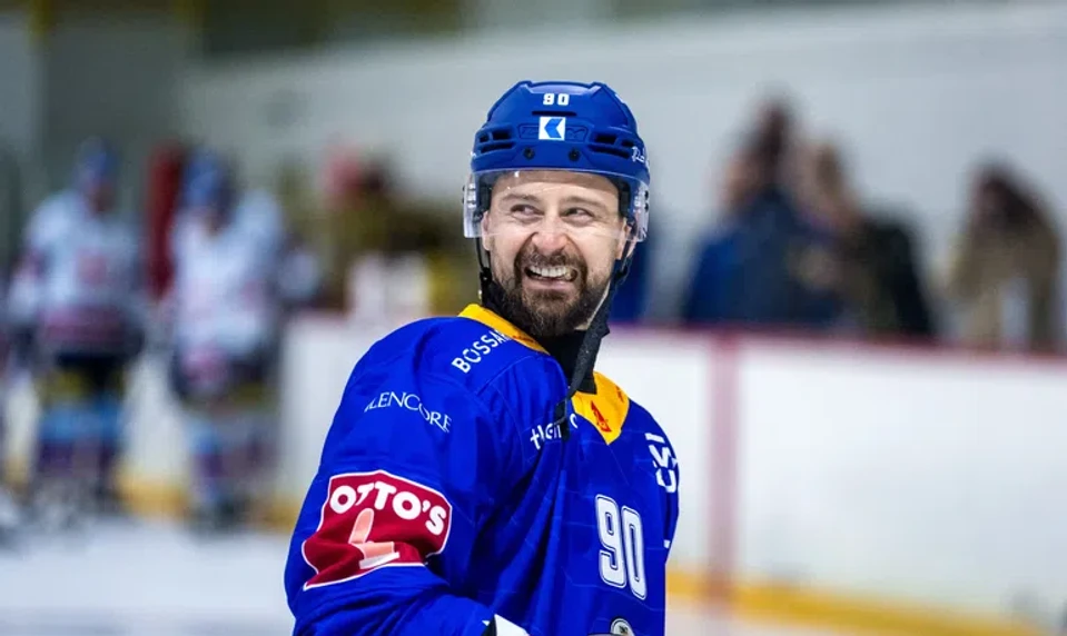 Tomáš TATAR sa stal cez Vianoce otcom