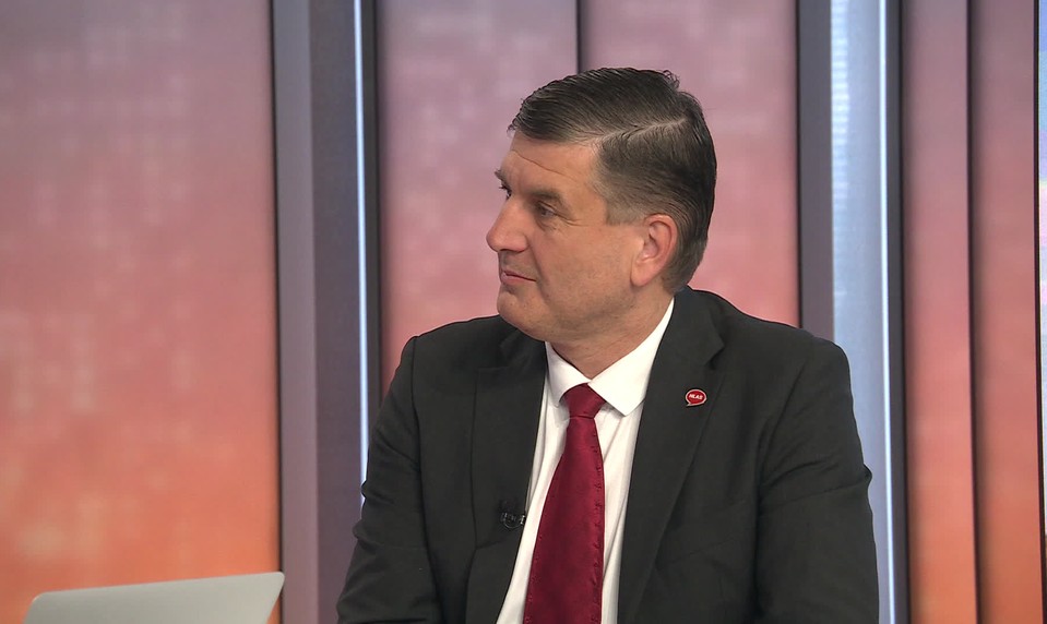 Europoslanec Ondruš: Ak nebudeme mať čo do úst, prehráme akúkoľvek vojnu bez jediného výstrelu