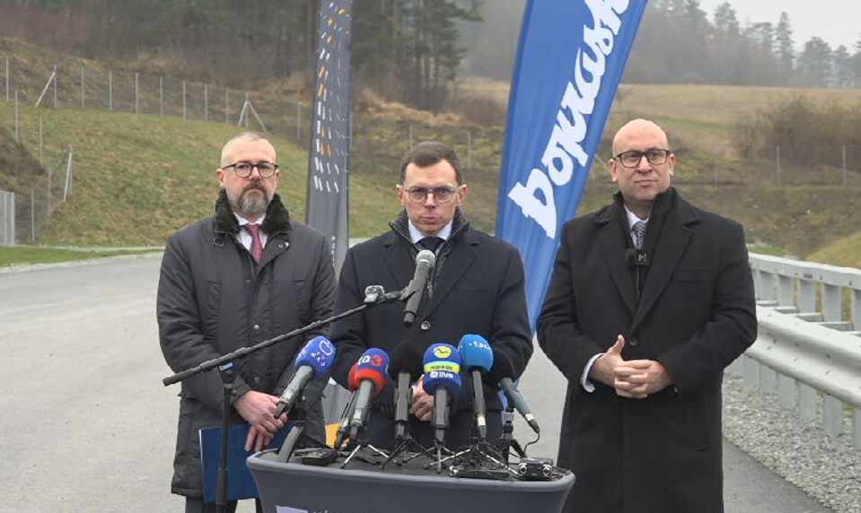 Koniec obchádzok? NDS začala výstavbu diaľničného privádzača Žilina – Lietavská Lúčka