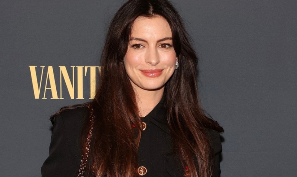 Anne Hathaway to konečne odhalila: Tento trik omladí aj vás!