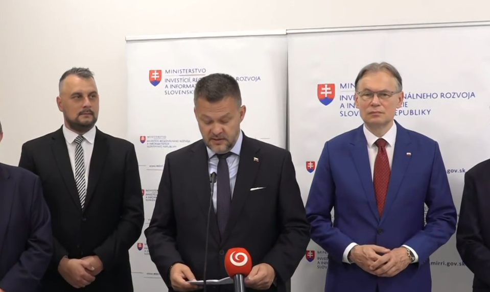 Tlačová beseda ministra Migaľa: Obnova hradu