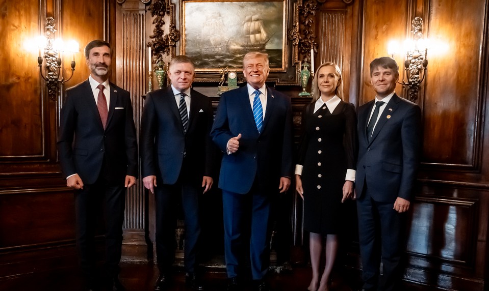 Premiér sa na Floride stretol s Trumpom, diskutovali aj o Ukrajine a EÚ