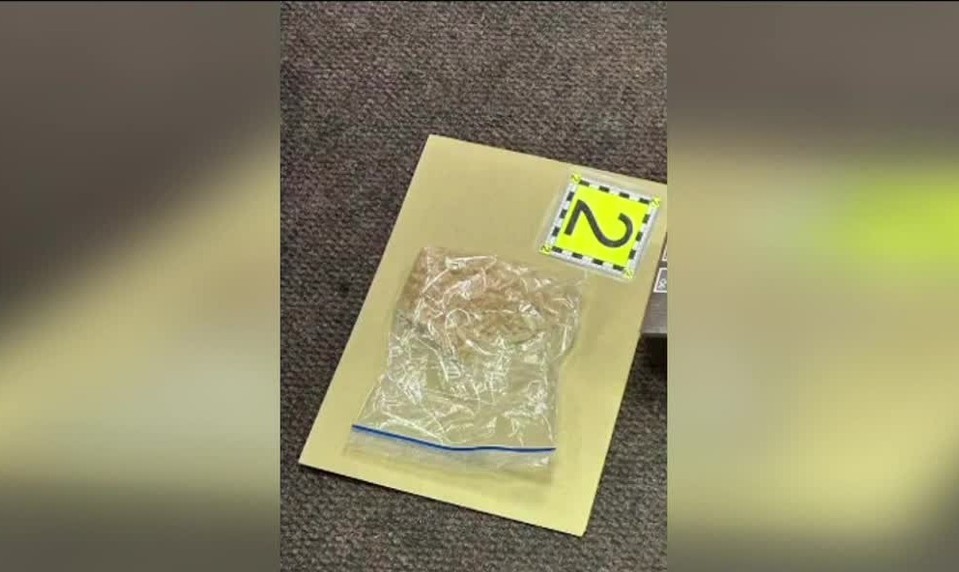 Polícia rozbila drogový biznis: 59-ročný díler skončil v putách