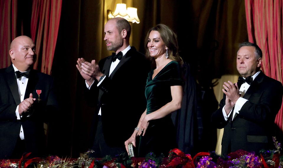 Nádherné gesto, ktoré nemal nikto vidieť. Internet ovládlo video Williama s Kate