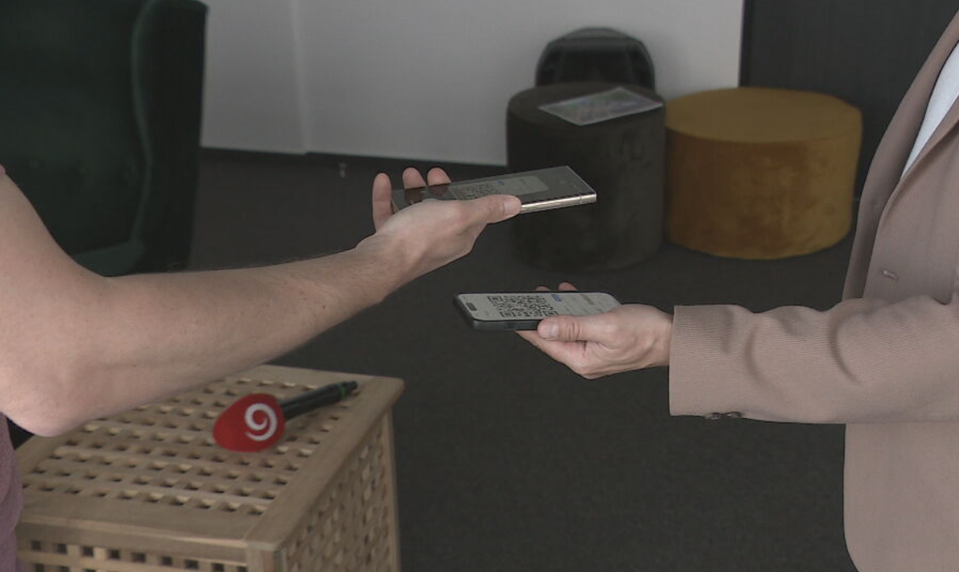 Povinné bezhotovostné platby: Pribudne aj štátny QR systém