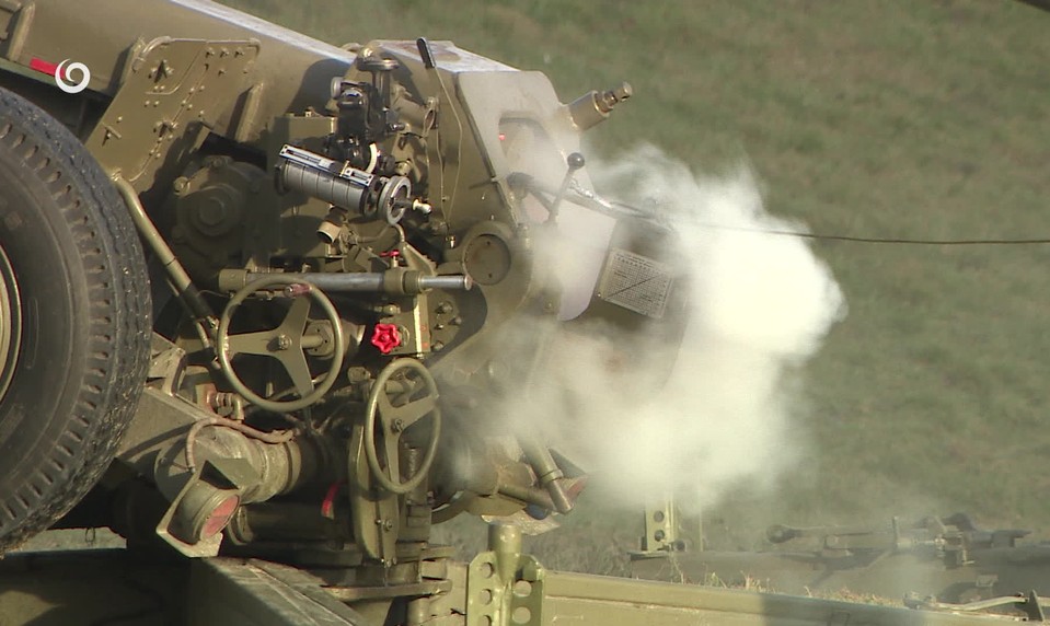 Ozbrojené sily si 33. výročie Slovenska pripomenuli delostreleckými salvami