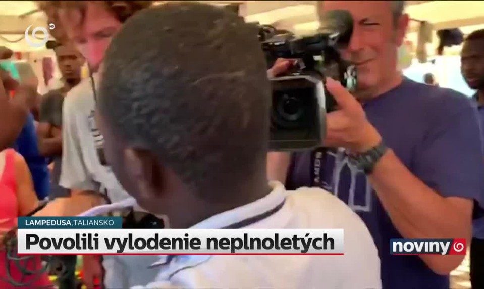 Povolili vylodenie neplnoletých