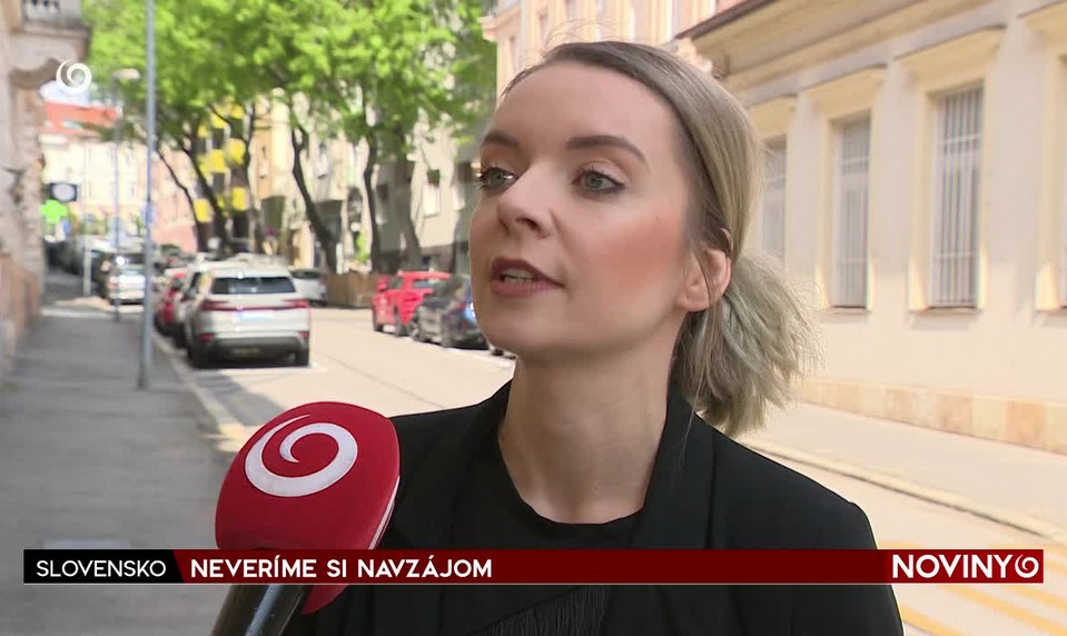 NEVERÍME SI NAVZÁJOM