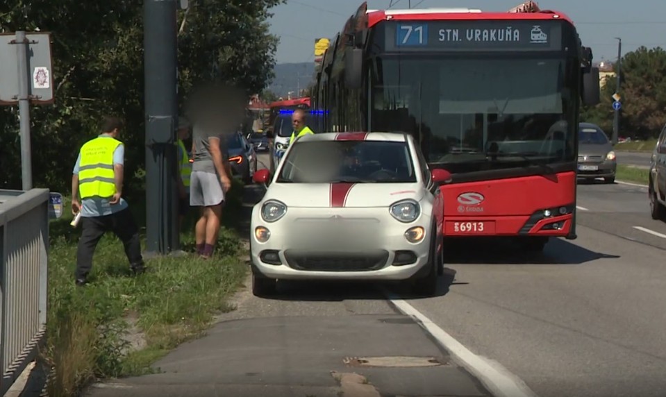 Neviditeľní hrdinovia MHD: Strávili sme deň s dispečermi dopravného podniku v Bratislave