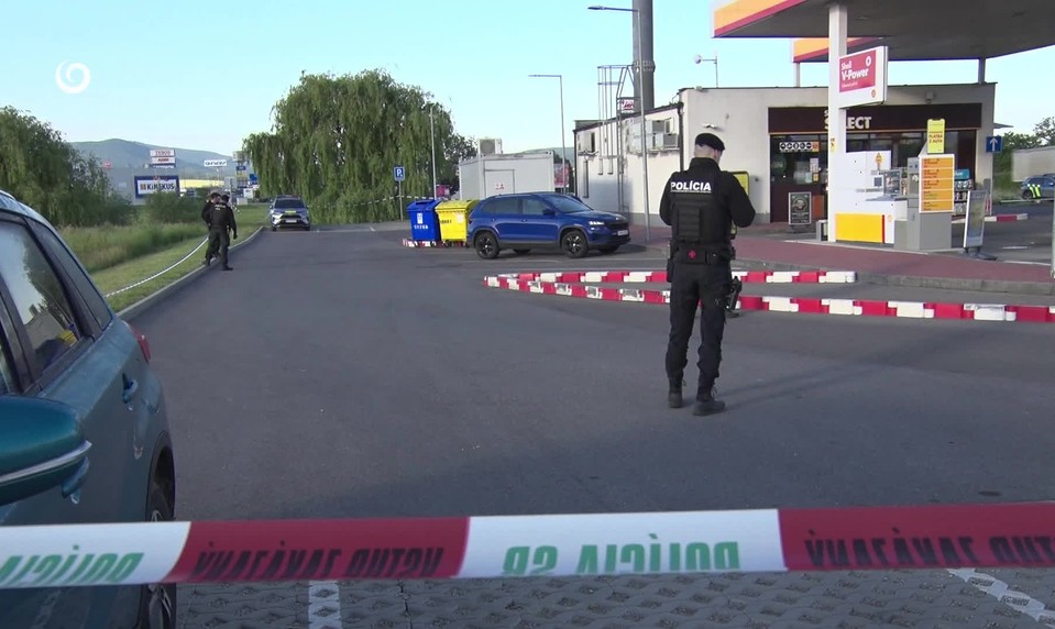 Streľba na čerpacej stanici v Trenčíne: Páchateľ vystrelil na budovu a ušiel