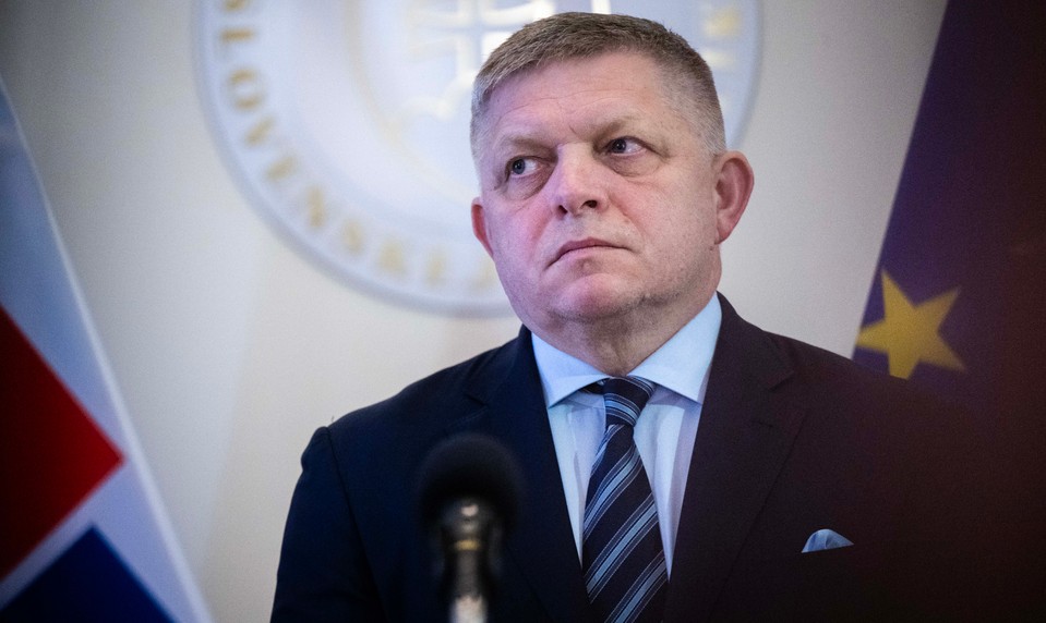 Fico si dal prerobiť terasu. Ministerstvo hovorí o ochrane, opozícia o luxuse