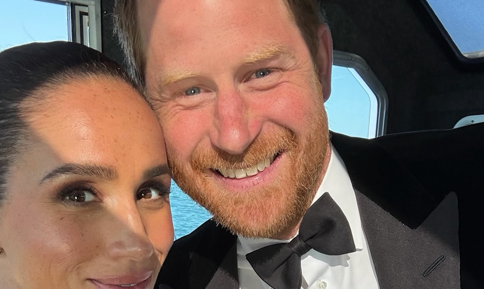 Smeruje príbeh Harryho a Meghan k ROZUZLENIU? Kráľ chce jediné, Sussexovci by museli spraviť TOTO!