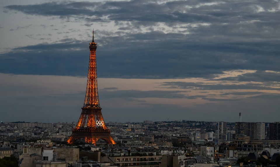 Nepovolená pyrotechnika pri Eiffelovke: Parížska polícia zadržala 40 ľudí