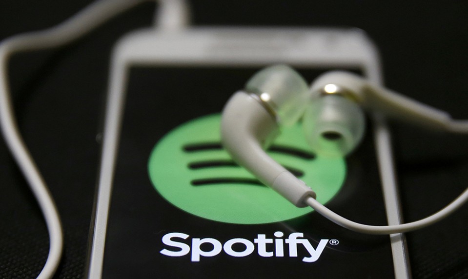 Nové hudobné albumy môžu mať nečakanú obeť: V deň ich vydania pribúdajú smrteľné nehody