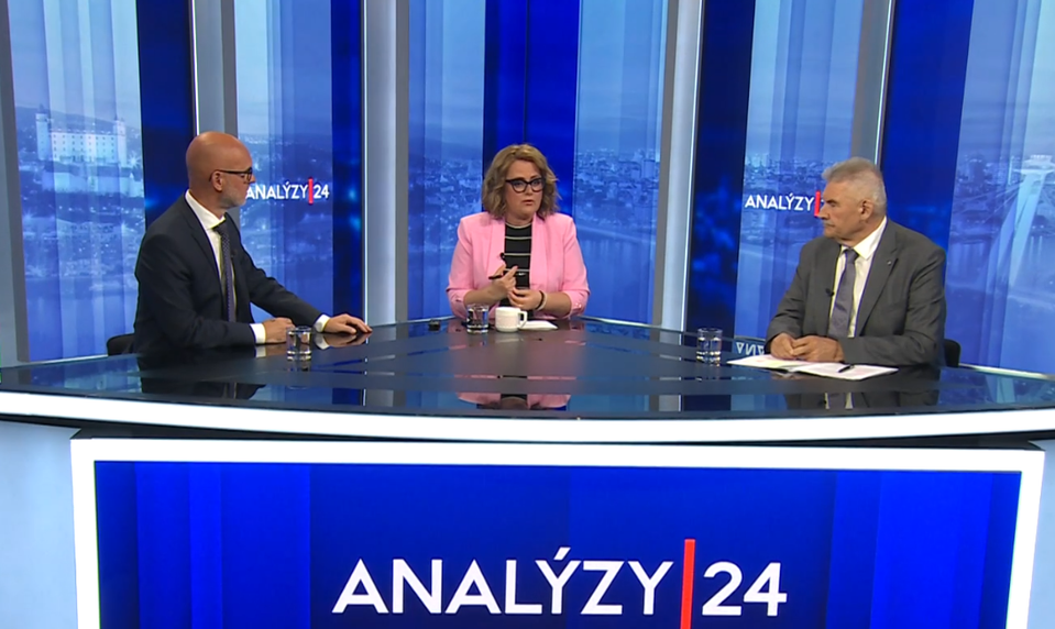 Analýzy 24: Prišli ste nabrúsený ako žralok, hovorí Richter Gröhlingovi