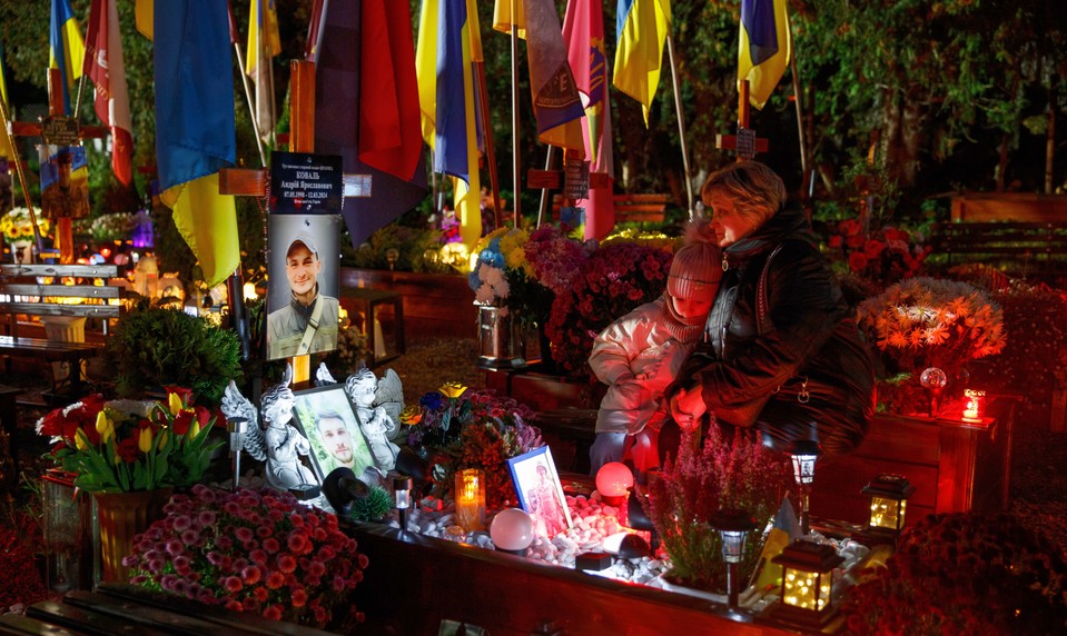 1349. deň na Ukrajine: Drony rozmetali dom so spiacou rodinou, z trosiek vytiahli telo muža