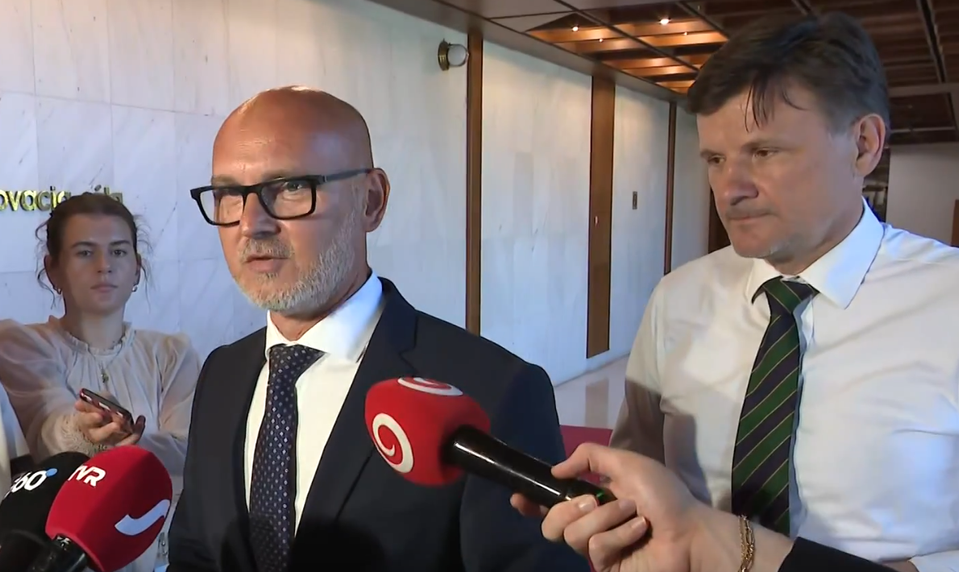 Vyjadrenie strany SaS: Situácia po vykázaní Alojza Hlinu