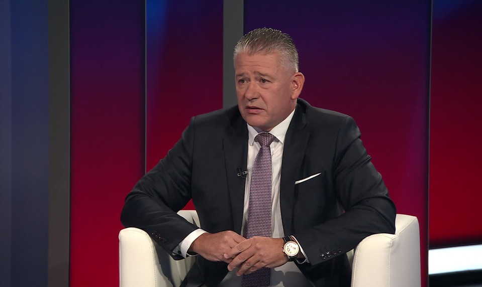 Politika 24: Z nášho pohľadu je Robert Fico jediný, kto je vlastizradca, povedal Mikulec