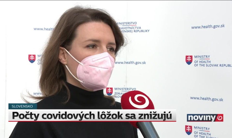 Počty covidových lôžok sa znižujú