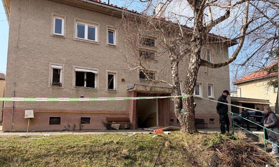 Výbuch v byte v Krupine: Na mieste zasahujú záchranné zložky