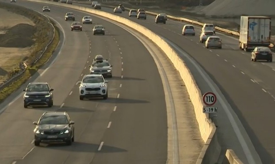 Víkendová uzávera D1: Bratislava bude od soboty prístupná len obchádzkou