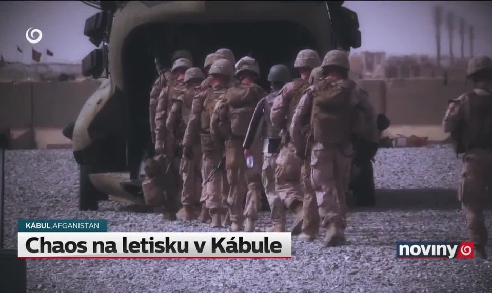 Chaos na letisku v Kábule
