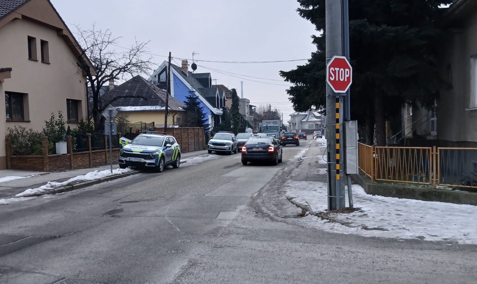 V Pezinku prebieha rozsiahla akcia proti drogovej kriminalite