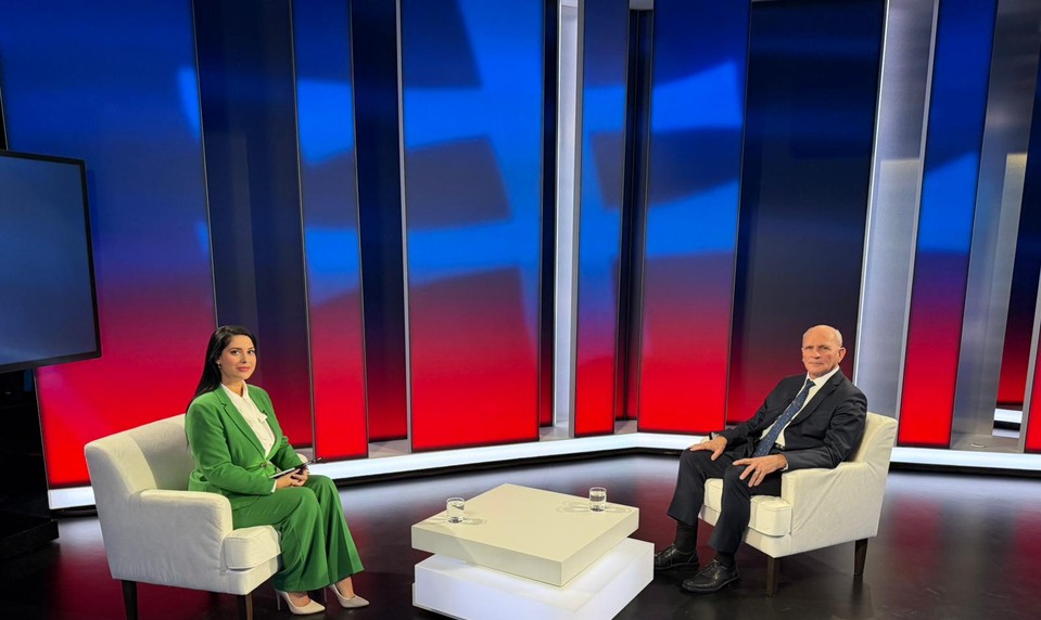 Mikloško o Šimečkovi ako lídrovi opozície v Politika 24: Dal by som mu čas, aby dozrel