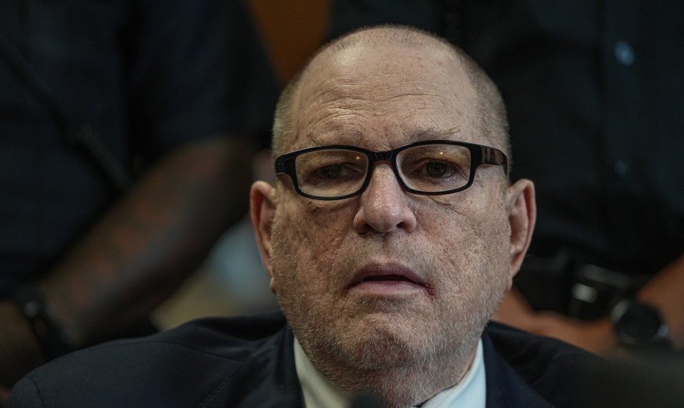 Harvey Weinstein si vypočul rozsudok: za sexuálne napadnutie dostal 15 rokov