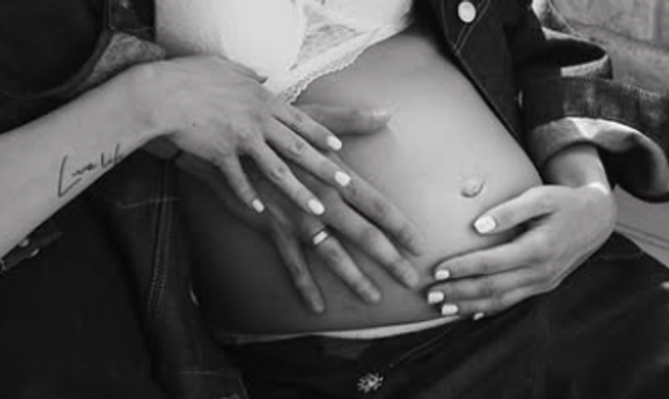 Bábo je na ceste! Nedávno dostal obľúbený spevák bitku pre flirtovanie, teraz hlási veľkú novinu!