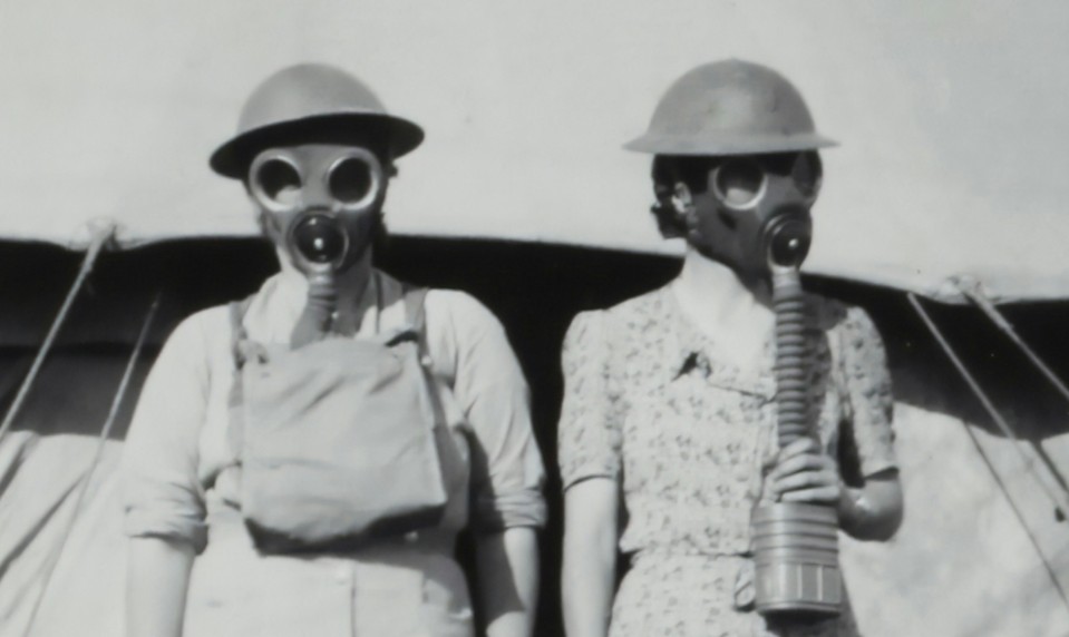 Plynová maska z 1. svetovej vojny, uniforma z operácie Púštna búrka, aj poľná nemocnica. Prejdite sa múzeom chemického vojska