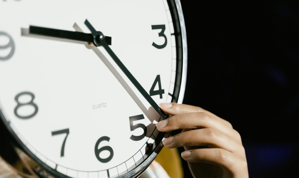 "Skolila" vás zmena času? TOTO vám pomôže viac ako káva