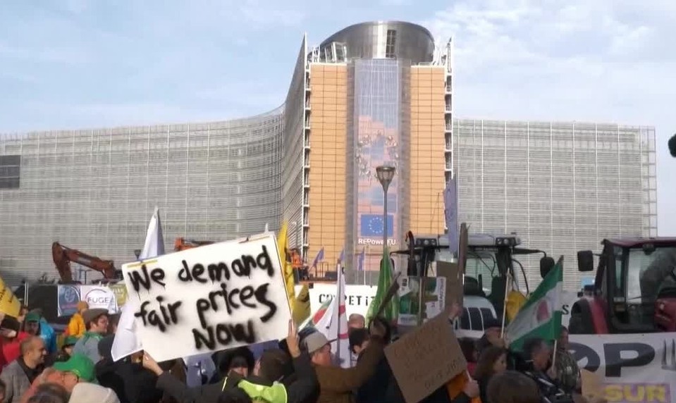 Po 25 rokoch rokovaní EÚ a Mercosur podpísali dohodu o voľnom obchode