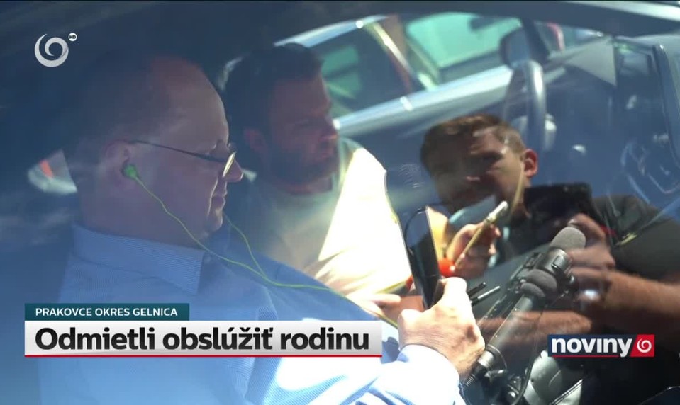 Odmietli obslúžiť rodinu
