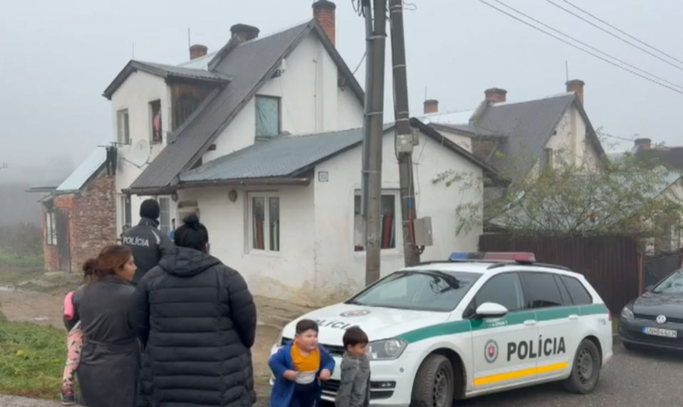 Kristián (22) za bodnutie synovca (2) v Spišskej Novej Vsi skončil vo väzbe