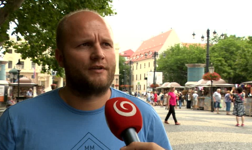 Dva vrtuľníky Black Hawk sú už na Slovensku. Posádka cvičila v USA