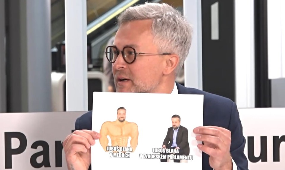 Krutílek v relácii: Z Ruska politicky nikdy nič dobré neprišlo. Na Blahu vytiahol memečko
