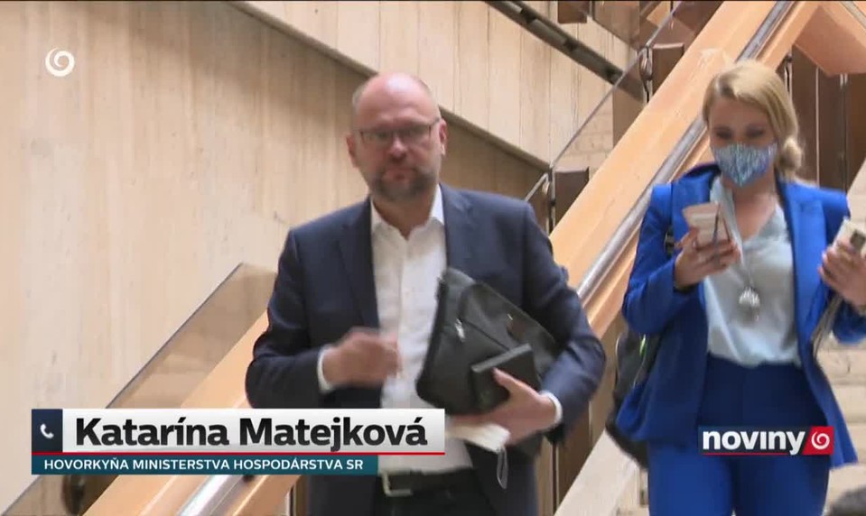 Nákup testov testuje koalíciu