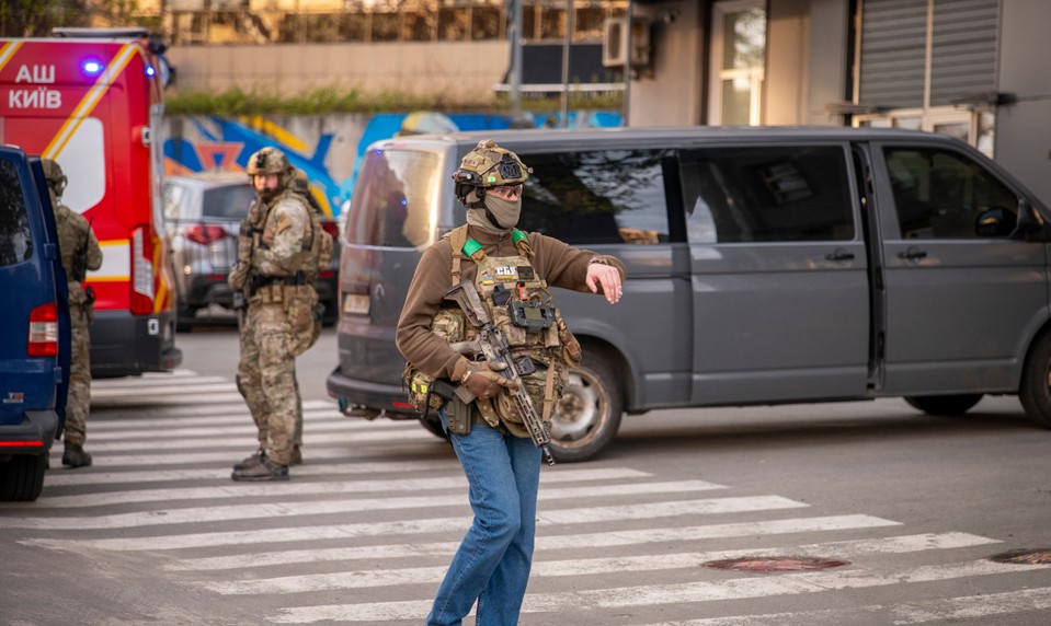 V Kyjeve došlo k streľbe, zahynulo niekoľko ľudí