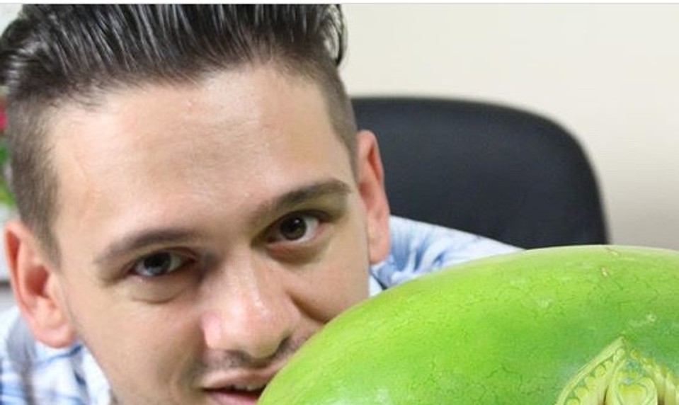 Talian mení jedlo na fascinujúce umenie. Štýlové ovocie vám bude ľúto aj zjesť