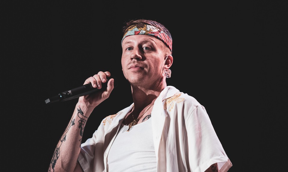 Macklemore končí na turné Eda Sheerana po vyhláseniach o Palestíne