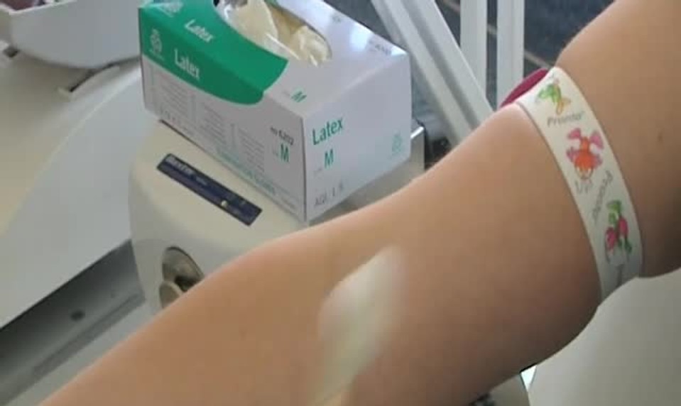 Všetko o chlamýdiách: Zákerná infekcia ohrozuje pohlavné orgány, pľúca i oči