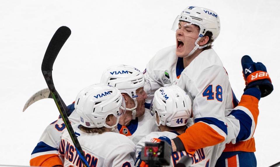 SCHAEFER sa stal najmladším obrancom s 20 gólmi v nováčikovskej sezóne