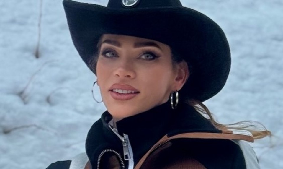 TOTO si obliekla Andrea Verešová na svah?! Zimný outfit za 1600€ a klobúk, ktorý rozdelil ľudí