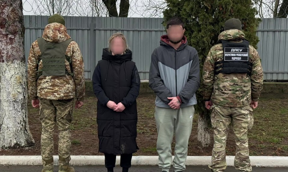 Českí manželia utekali pred zákonom z Česka aj Ukrajiny, chytili ich na hranici