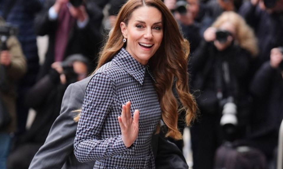 Kate Middleton v rovnakých šatách DNES a pred 3 rokmi: Vidíte ten rozdiel?