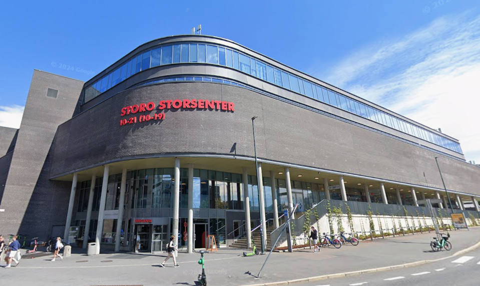 Nákupné centrum v Nórsku evakuovali po tom, ako bolo počuť výstrely